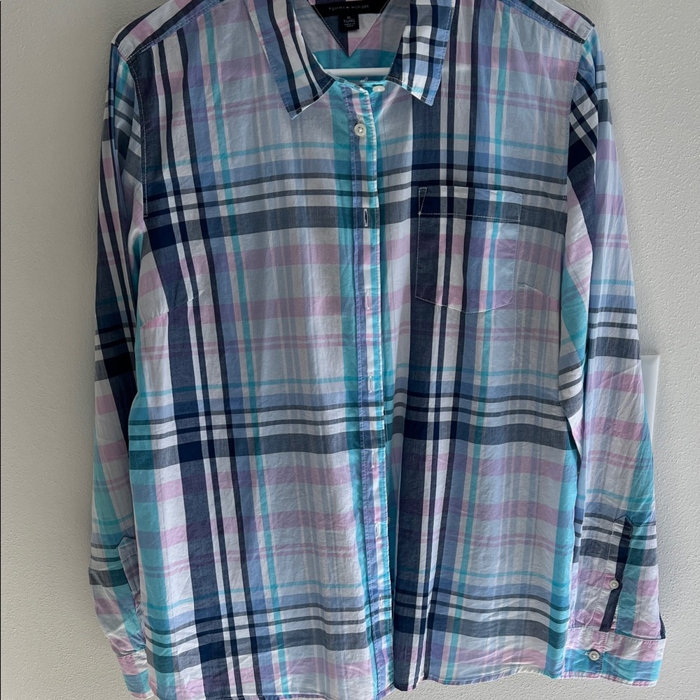Tommy Hilfiger, women’s shirt, size XL